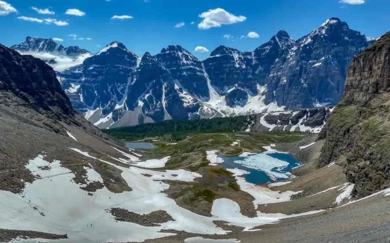 Picture of Minnestimma Lake's and some of the 10 peaks in the distance.